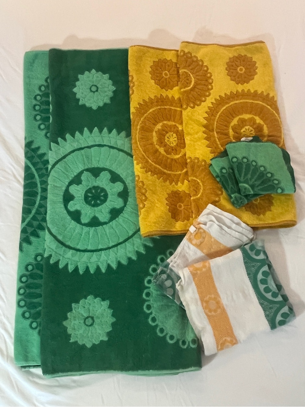 Vintage 70s Elegance Medallion Towel Set 8pc Made in Poland Cotton Green Gold